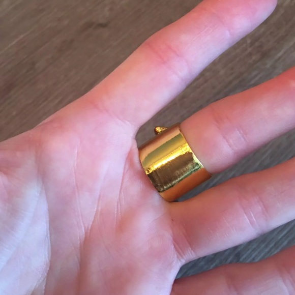 🐝 Gold Shiny Diamond Bee Statement 925 Ring 🐝 - Picture 8 of 10